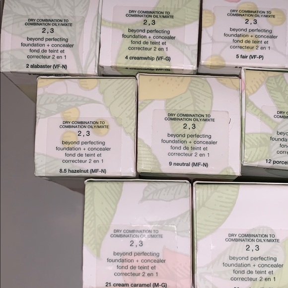 Clinique beyond perfecting foundation+concealer - Picture 8 of 9